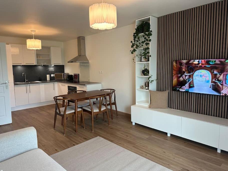 Suite Alya Appartement Proche Disneyland Marne-la-Vallée エクステリア 写真